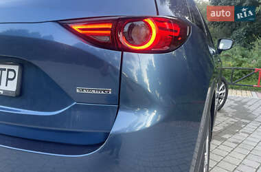 Позашляховик / Кросовер Mazda CX-5 2020 в 