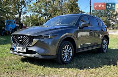 Позашляховик / Кросовер Mazda CX-5 2022 в 