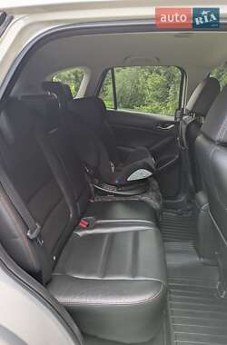 Позашляховик / Кросовер Mazda CX-5 2012 в 