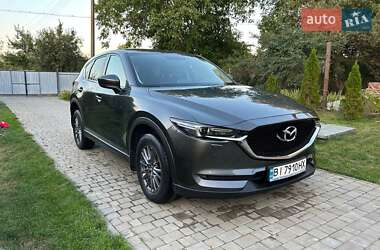 Позашляховик / Кросовер Mazda CX-5 2018 в 