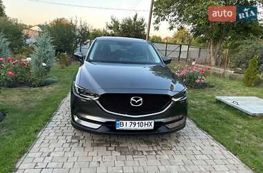 Позашляховик / Кросовер Mazda CX-5 2018 в 