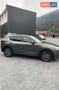 Позашляховик / Кросовер Mazda CX-5 2017 в 