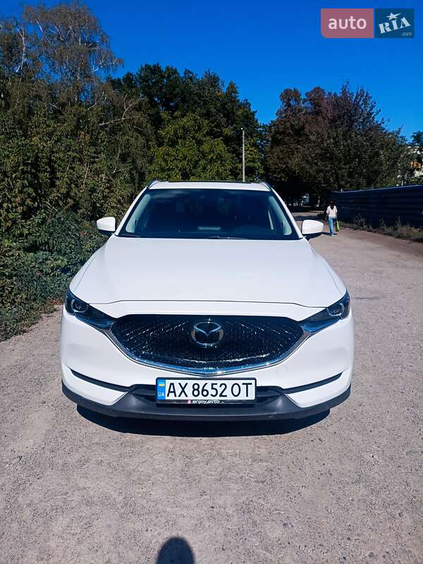 Позашляховик / Кросовер Mazda CX-5 2019 в 
