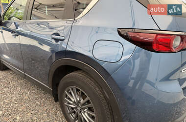 Внедорожник / Кроссовер Mazda CX-5 2017 в 