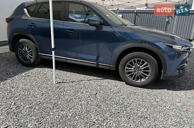 Внедорожник / Кроссовер Mazda CX-5 2017 в 