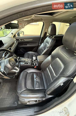 Позашляховик / Кросовер Mazda CX-5 2017 в 