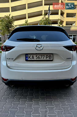 Позашляховик / Кросовер Mazda CX-5 2017 в 