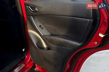 Позашляховик / Кросовер Mazda CX-5 2013 в 