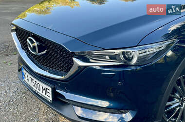 Позашляховик / Кросовер Mazda CX-5 2019 в 