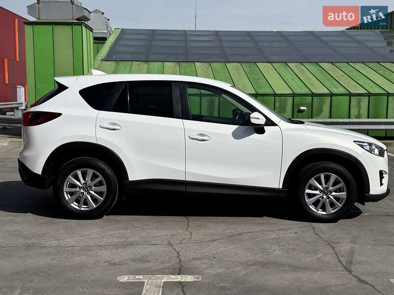 Внедорожник / Кроссовер Mazda CX-5 2017 в Киеве