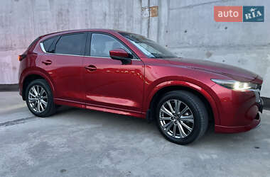 Позашляховик / Кросовер Mazda CX-5 2024 в 