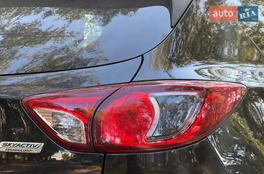 Позашляховик / Кросовер Mazda CX-5 2014 в 