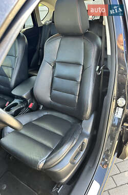 Позашляховик / Кросовер Mazda CX-5 2013 в 