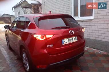 Позашляховик / Кросовер Mazda CX-5 2018 в 