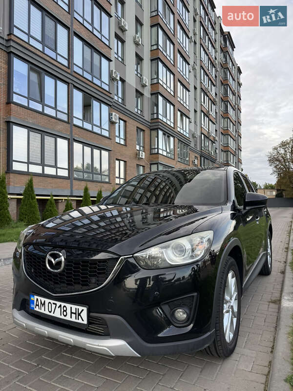 Позашляховик / Кросовер Mazda CX-5 2014 в 