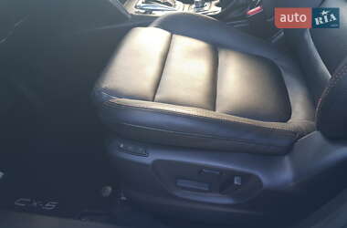Позашляховик / Кросовер Mazda CX-5 2014 в 