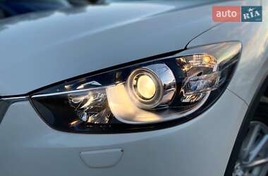 Позашляховик / Кросовер Mazda CX-5 2015 в 