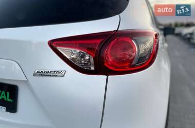 Позашляховик / Кросовер Mazda CX-5 2015 в 