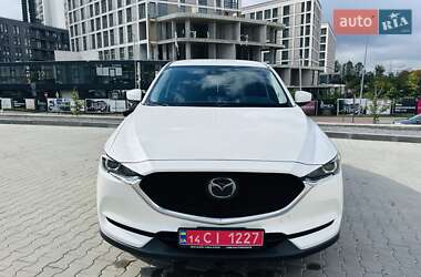 Позашляховик / Кросовер Mazda CX-5 2018 в 