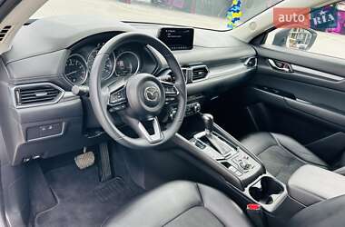 Позашляховик / Кросовер Mazda CX-5 2018 в 
