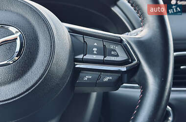 Позашляховик / Кросовер Mazda CX-5 2021 в 