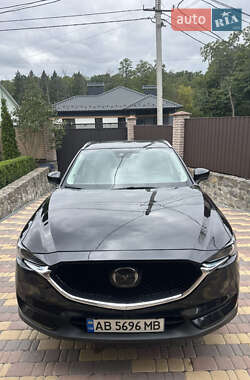 Позашляховик / Кросовер Mazda CX-5 2020 в 