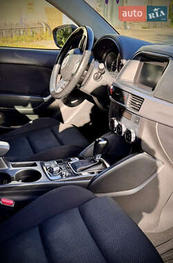 Внедорожник / Кроссовер Mazda CX-5 2016 в 