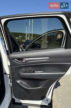 Позашляховик / Кросовер Mazda CX-5 2020 в 