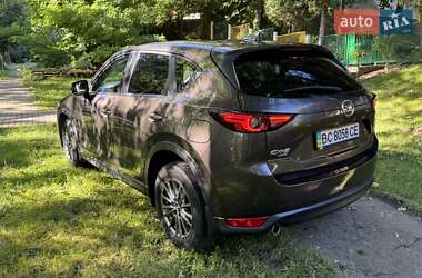 Позашляховик / Кросовер Mazda CX-5 2018 в 