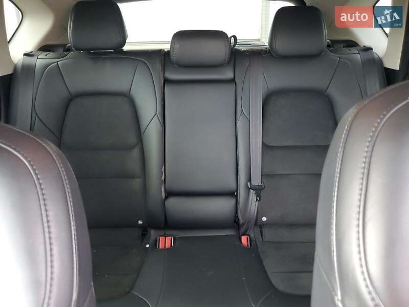 Внедорожник / Кроссовер Mazda CX-5 2019 в Житомире