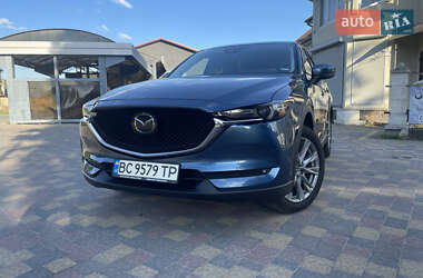 Позашляховик / Кросовер Mazda CX-5 2020 в 