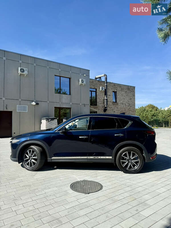 Позашляховик / Кросовер Mazda CX-5 2017 в Луцьку