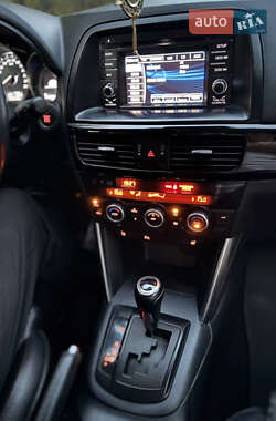 Позашляховик / Кросовер Mazda CX-5 2013 в 