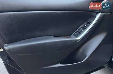 Позашляховик / Кросовер Mazda CX-5 2014 в 