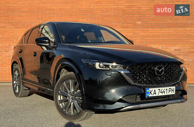 Позашляховик / Кросовер Mazda CX-5 2024 в 