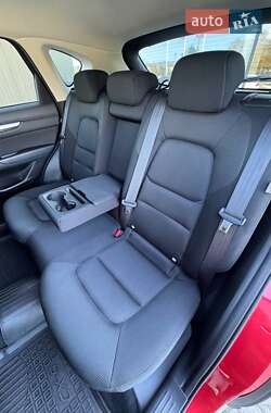 Позашляховик / Кросовер Mazda CX-5 2019 в 