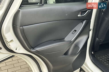 Позашляховик / Кросовер Mazda CX-5 2012 в 
