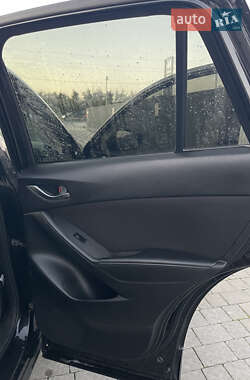 Позашляховик / Кросовер Mazda CX-5 2014 в 