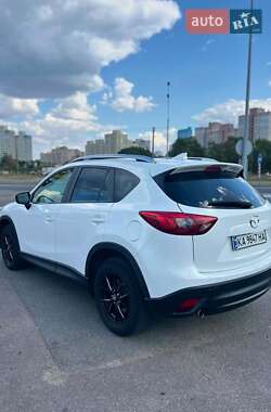 Позашляховик / Кросовер Mazda CX-5 2015 в 