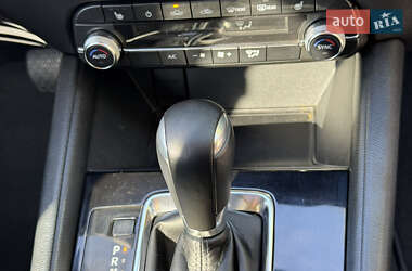 Позашляховик / Кросовер Mazda CX-5 2019 в 