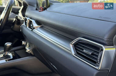 Позашляховик / Кросовер Mazda CX-5 2019 в 
