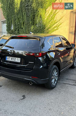 Позашляховик / Кросовер Mazda CX-5 2023 в 