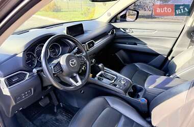 Позашляховик / Кросовер Mazda CX-5 2018 в 