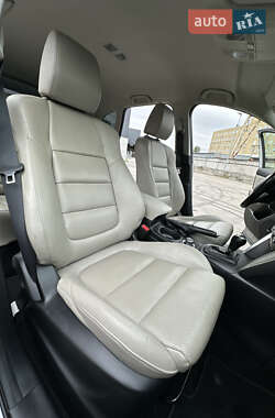 Позашляховик / Кросовер Mazda CX-5 2013 в 