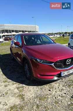 Внедорожник / Кроссовер Mazda CX-5 2017 в 