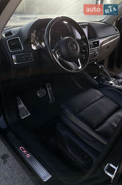 Внедорожник / Кроссовер Mazda CX-5 2015 в 