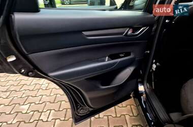 Позашляховик / Кросовер Mazda CX-5 2017 в 