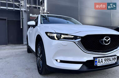 Позашляховик / Кросовер Mazda CX-5 2017 в 