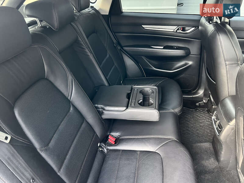 Внедорожник / Кроссовер Mazda CX-5 2017 в Киеве