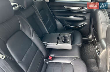 Позашляховик / Кросовер Mazda CX-5 2017 в 